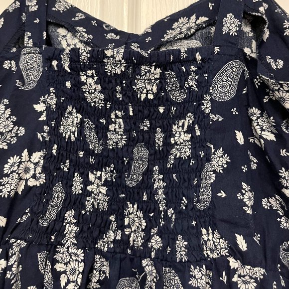 Mid summer print dress with cute pattern and sweetheart neckline, gently used - Picture 3 of 3